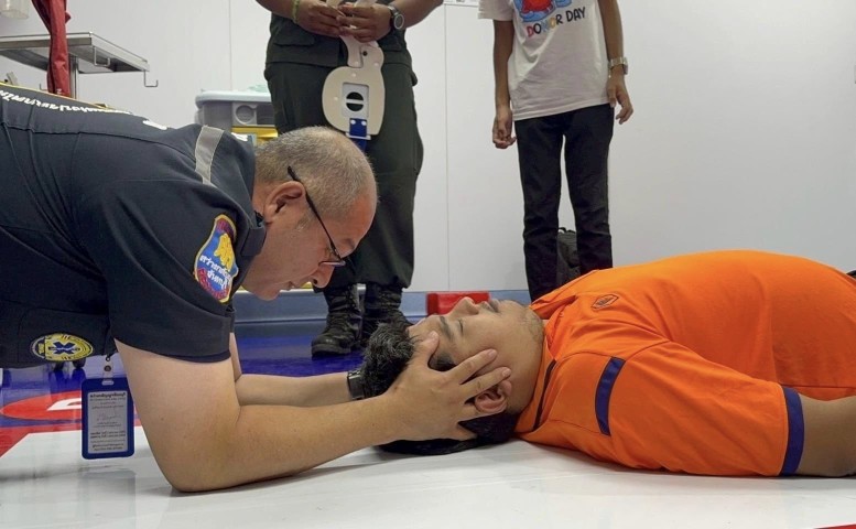 ศูนย์อุบัติเหตุฉุกเฉิน โรงพยาบาลกรุงเทพจันทบุรี จัดอบรม “การดูแลผู้ป่วยก่อนนำส่งโรงพยาบาล” รุ่นที่ 1 แล้ว!