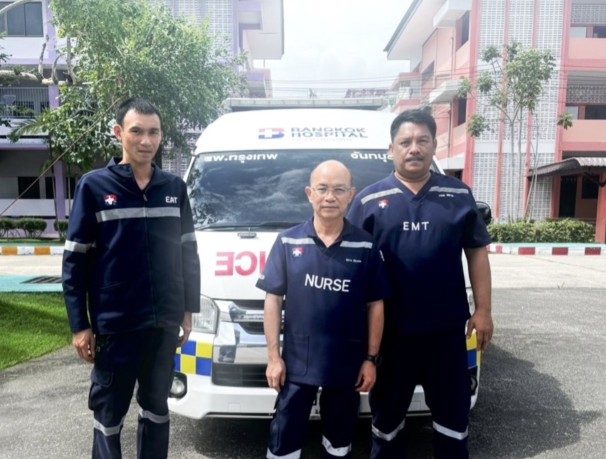 โรงพยาบาลกรุงเทพจันทบุรี สนับสนุนรถพยาบาลและหน่วยปฐมพยาบาล ดูแลความปลอดภัยงานกีฬาอนุบาลดอกบัวเกมส์ 2568